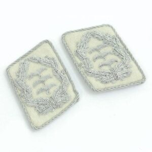 Luftwaffe HG Division Oberst Collar Tabs – White